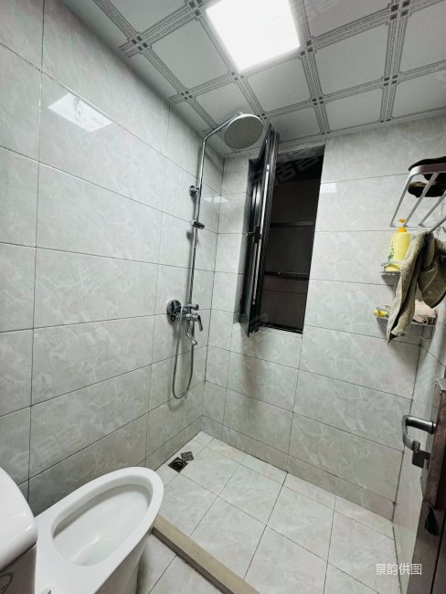 临湖镇次新房电梯房双卫生间一梯一户小三房