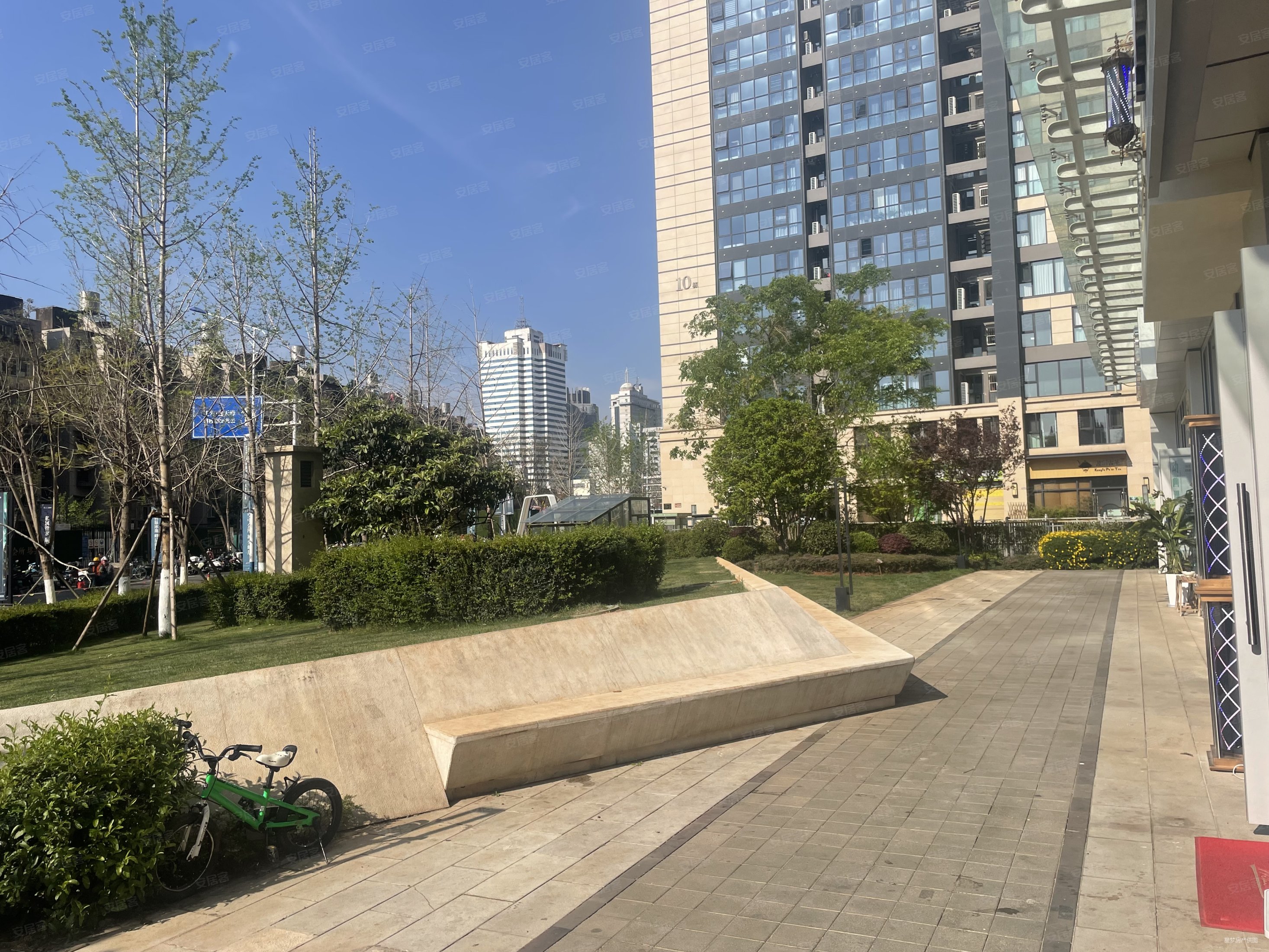 29楼,俊发逸天峰二手房,70万,2室2厅,1卫,60平米-昆明安居客