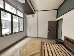 河池宜州宜州城区万福城附近电梯自建房2房配套齐全,拿衣服可以直接住出租房源真实图片