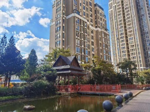 昆明西山滇池路片区南亚风情第壹城南亚星光苑3房2卫干净清爽,带全套