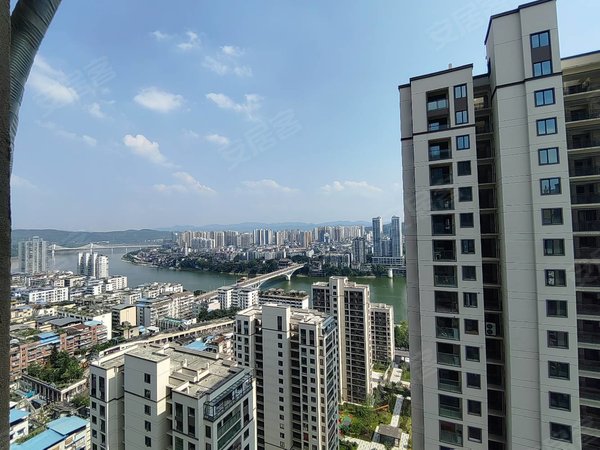 重庆合川合川滨江路兆甲滨江国际财富广场附近大润发重百旁精装观江