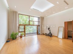 北京朝阳望京果岭里临河观位置复式四居室大面积户型 房况优视野开阔 带车位出租房源真实图片