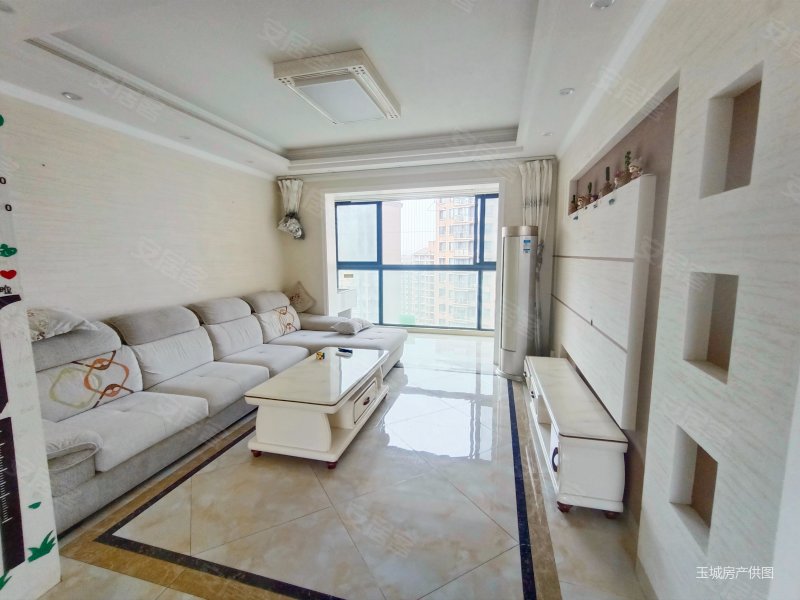 天润公馆新出炉南  三房诚意出售  商业配套齐全 车位充足