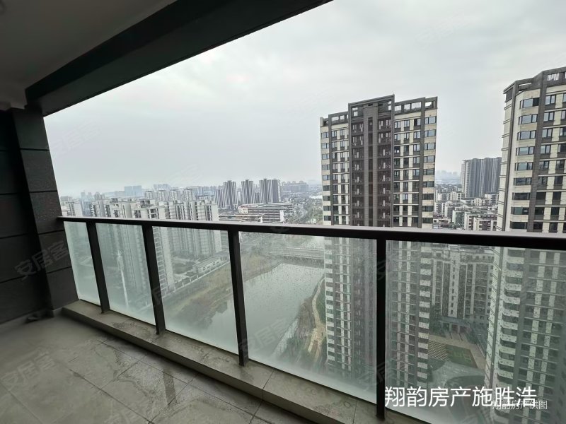 上湖城章二期看明湖东边看河次新小区商品房