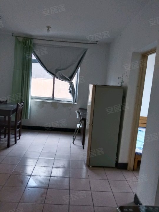 桐江新村 2室1厅1卫