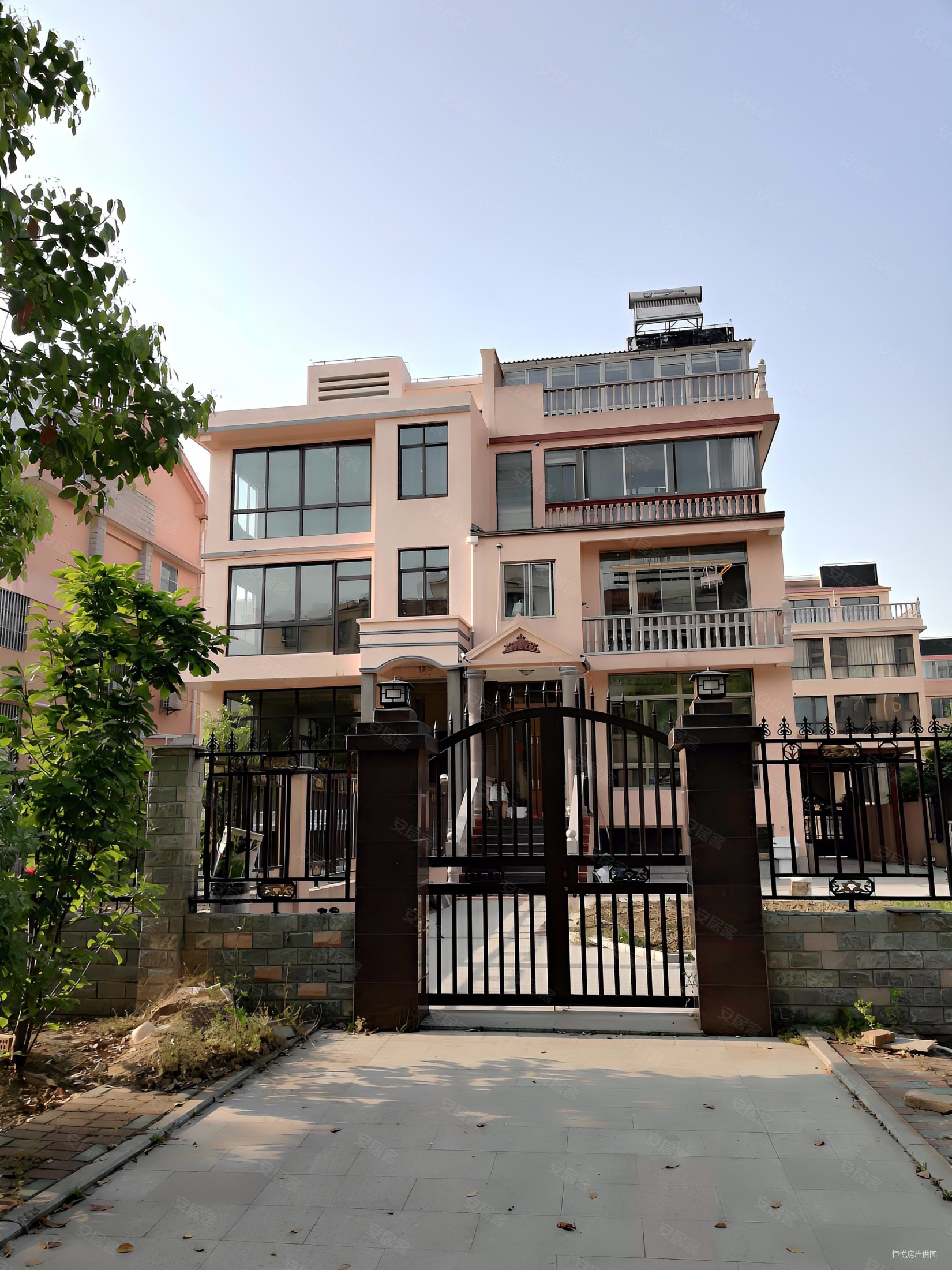 价格便宜,房东诚心售,鸿禧山庄二手房,380万,7室2厅,4卫,180平米-昆山