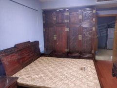 上海普陀曹杨上海星港，实图实价，有电视付一押一，红木复古家具，实用出租房源真实图片