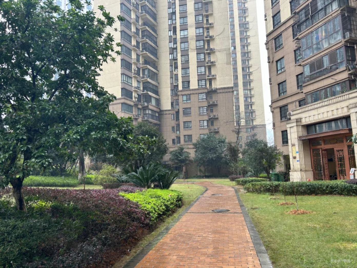 柳州房产网>柳州二手房>柳南二手房>柳南二手房>柳南万达华城>1392