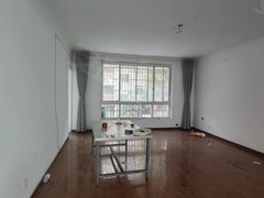 周口淮阳天鸿世贸广场文正学校附近新人民医院附近3房1楼出租,随时看房拎包入住。出租房源真实图片