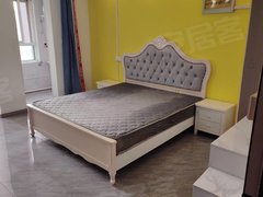 溧阳城中奥体中心幸福城南苑 精装一室一厨一卫 850月 18米大床出租房源真实图片