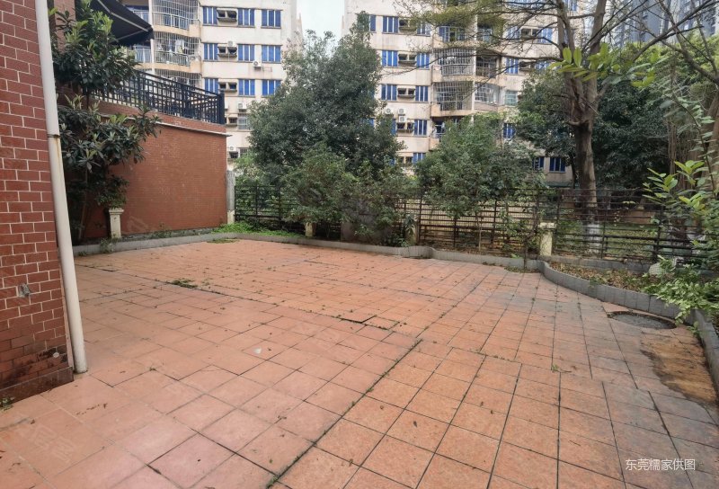 别墅 售700万 银湖花园(别墅)  居住密度低