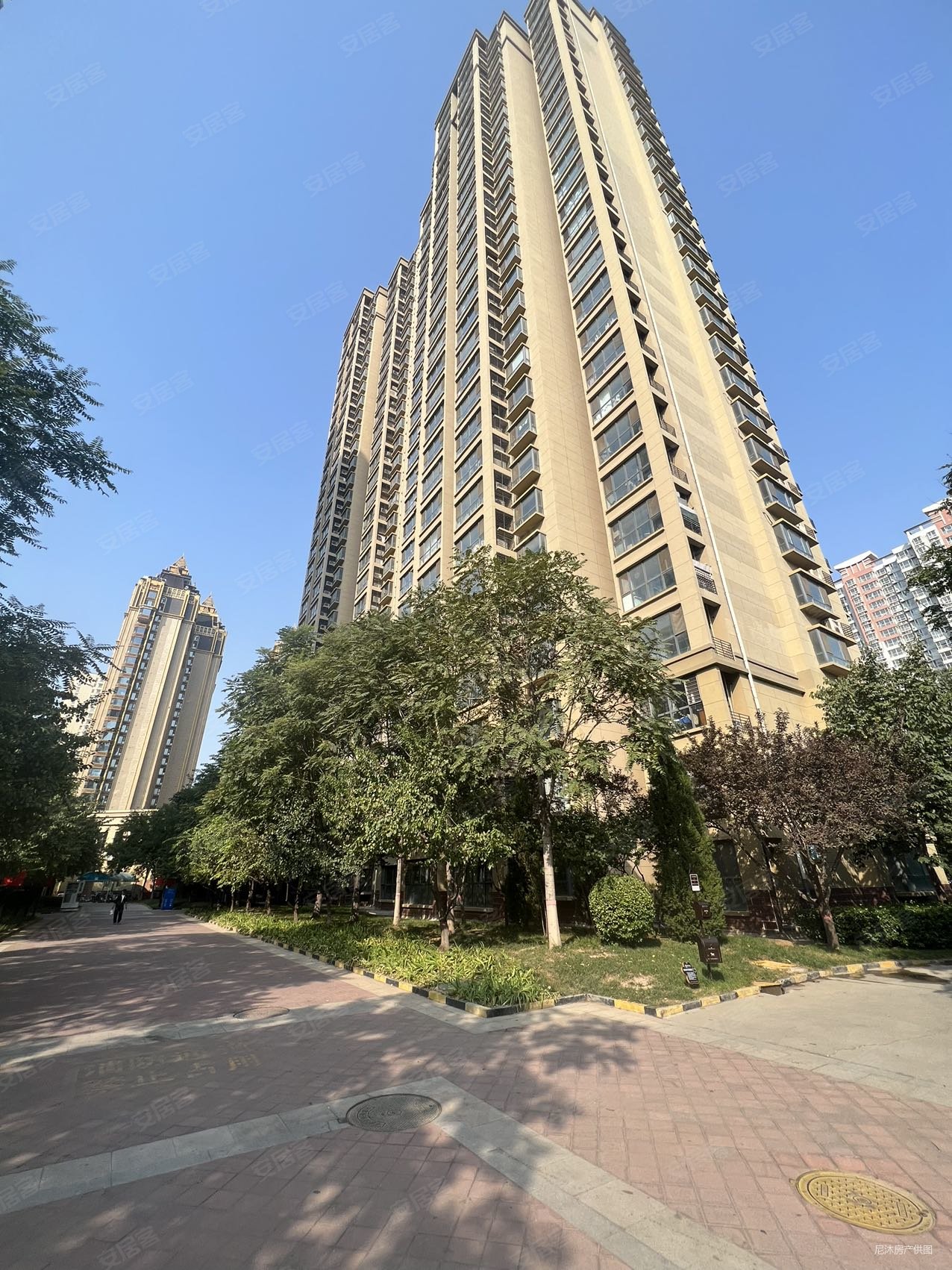 天山九峰旁盛邦花园精装两室没有住过好楼层诚心急售有钥匙