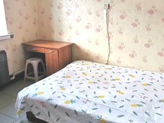 兴安盟乌兰浩特五一广场百货大楼后五一广场南单间合租月租,实体墙无线网,可洗澡。出租房源真实图片