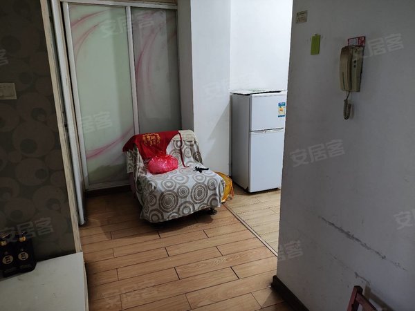 济宁任城南池公园南池怡景园怡景园小区,家具家电齐全,拎包入住,环境