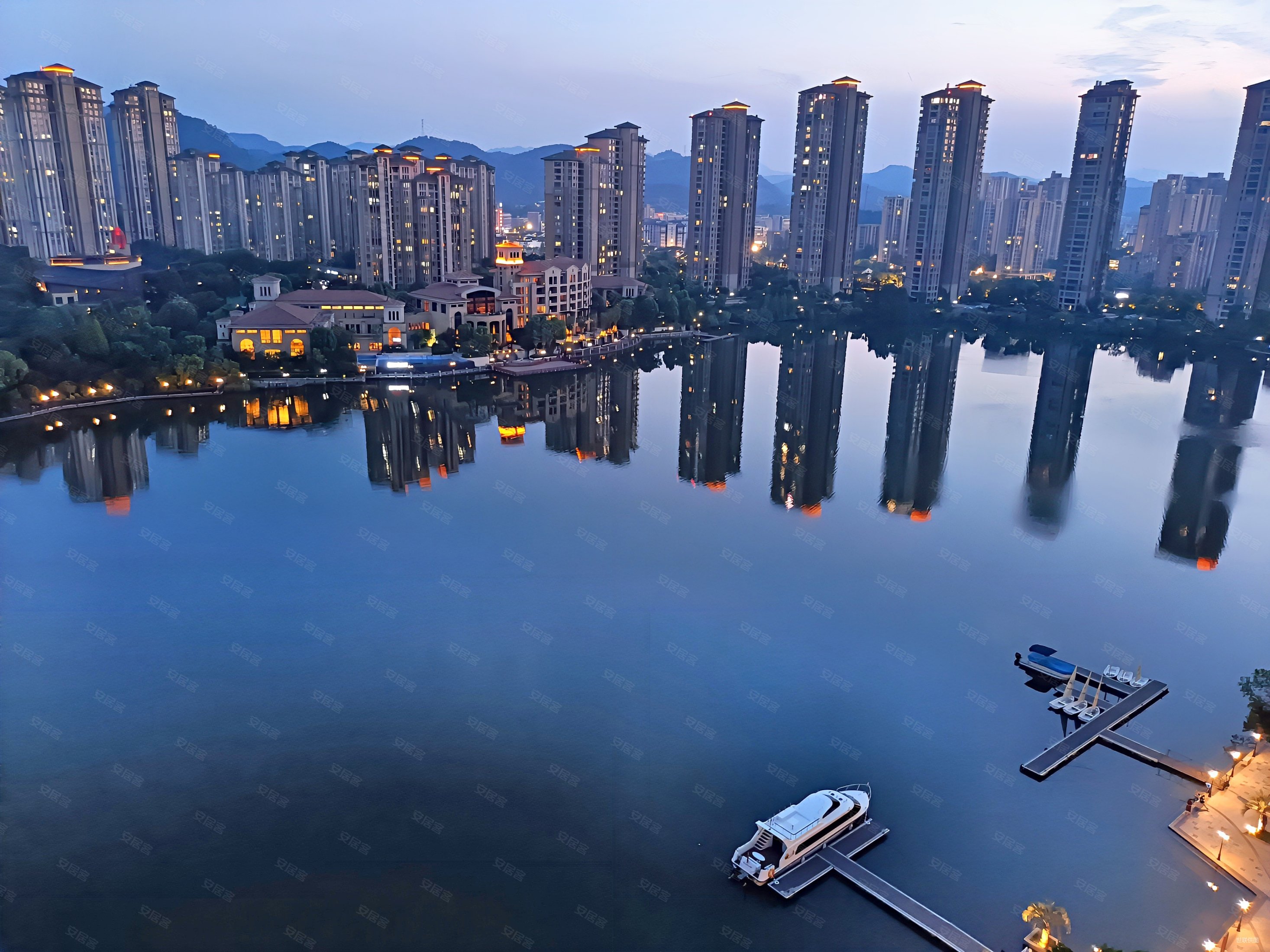 闲湖城锦绣湾 一线湖景房,东海闲湖城(公寓住宅)二手房,210万,3室2厅