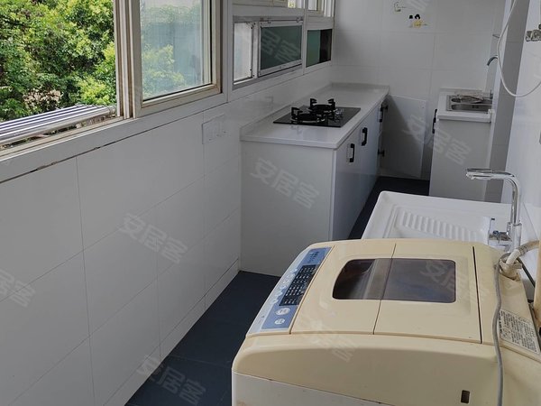 中山路租房,八一广场地铁口 皇殿侧 妇保 二中旁 精装修,东湖租房