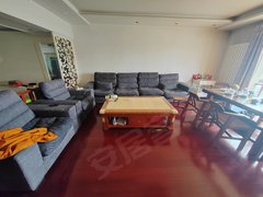 临汾尧都五洲国际广场好房出租古城公园跟前君临苑向阳路鼓楼北上学方便出门就是公园出租房源真实图片