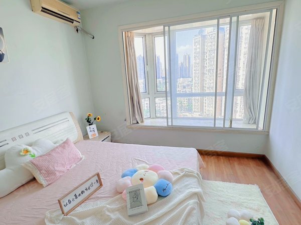 直港大道旁 精装修主卧大落地窗 近万象城出租房源真实图片