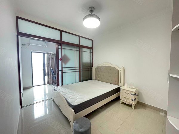 豪方菁园家私配齐出租楼下比亚迪班车燕子湖萨米医院中芯