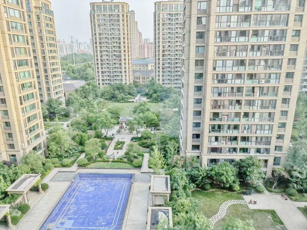 济南高新国际会展中心绿城百合花园(历下)绿城百合花园精装超大四室可