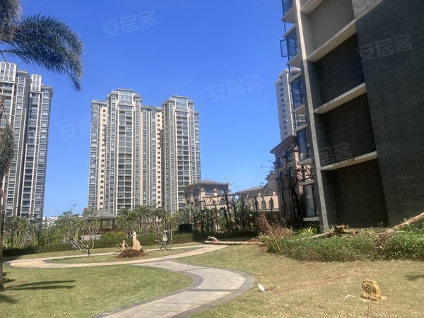澄迈老城老城城区南海之滨美安科技新城旁 南海之滨 生活交通方便 篮球场 出入方便出租房源真实图片