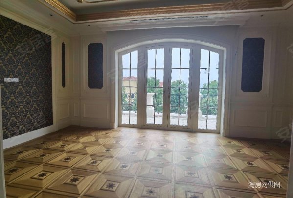 鲁信海曙云霞一线全海景带1000平的大院子已经装修好