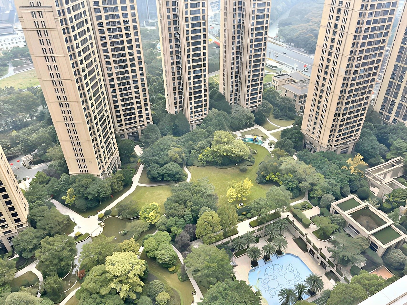 保利康桥6室3厅5卫267㎡南北1288万