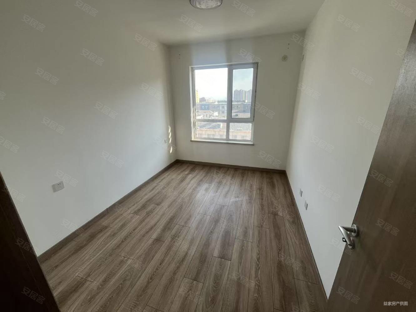 高新万科城3室2厅1卫102㎡南北59.8万