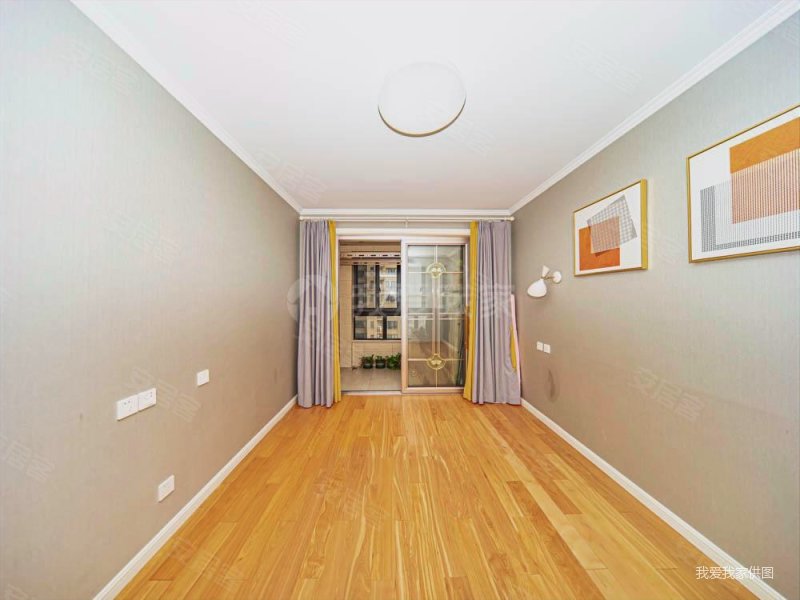 南部卧城右岸澜庭3室2厅