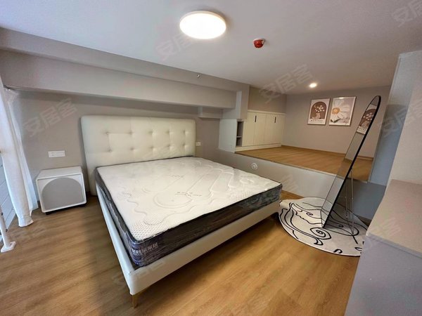 长沙雨花红星德思勤公寓直租无中介 德思勤广场 湖南女子学院 步步高