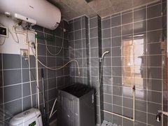 青岛即墨即墨宝龙城市广场坊子街东区 1室1厅1卫出租房源真实图片