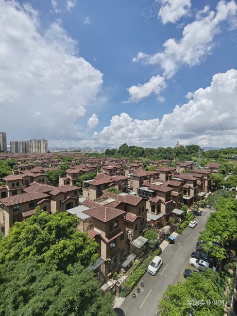 碧桂园天麓山3房2卫 小区新 精装修 商业配套齐全 南北通透