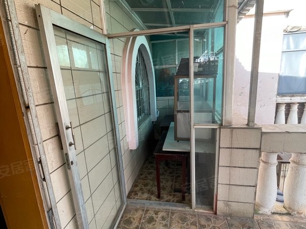 昆明西山滇池路片区锦绣花园(无中介)南亚 大阳台 船房 滇池路 金兰路