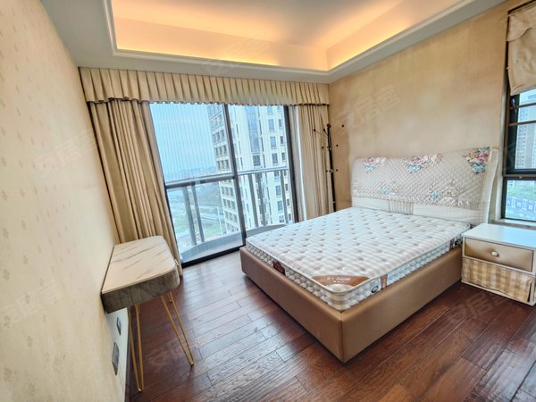 【多图】万科紫台,虎门公园租房,万科紫台 4室2厅3卫 精装修 电梯房