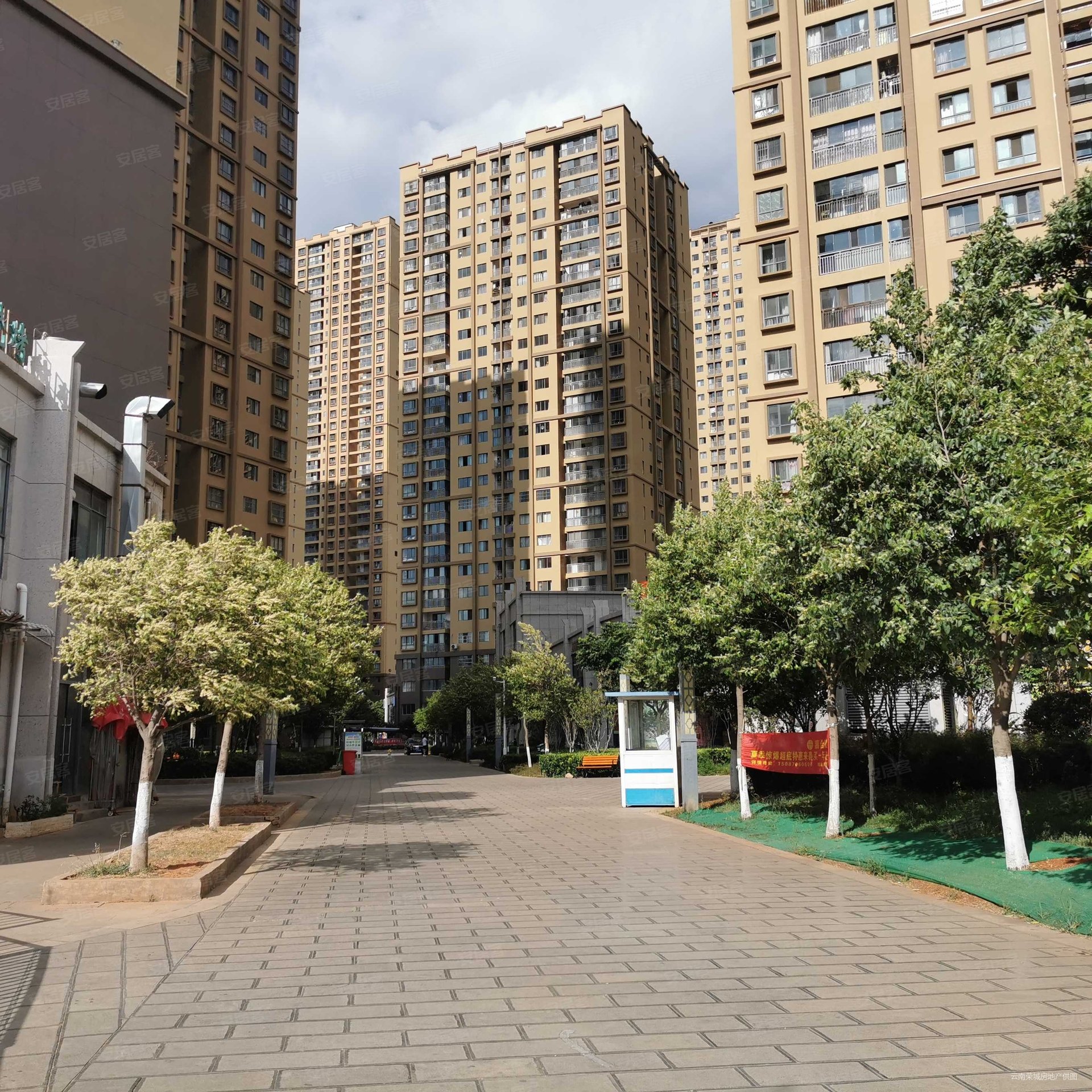 同德广场旁边金星溪畔丽景精装2房正东向