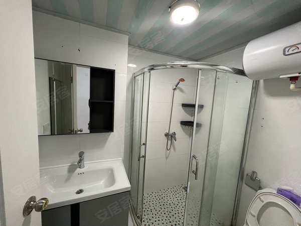 【多图】锦绣公寓,吴航租房,楼下小吃街 地铁口十洋旁边独门独户单身