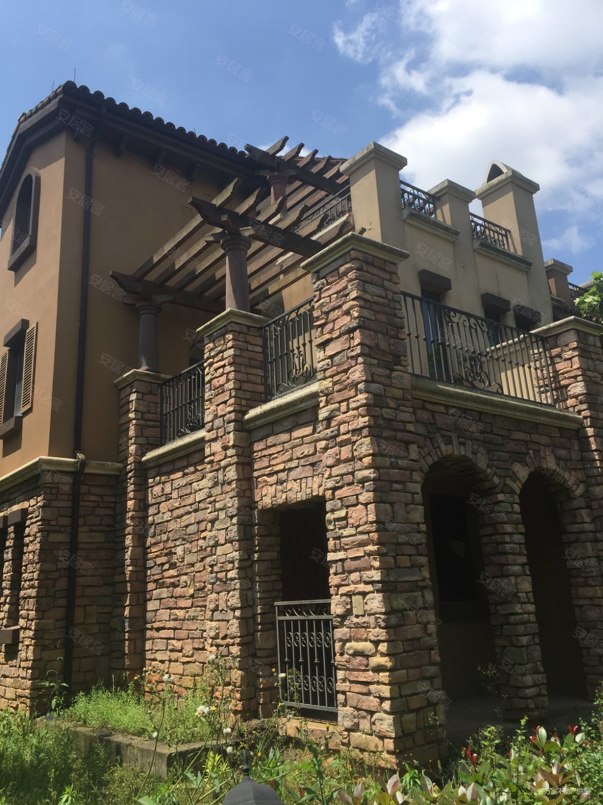 500万 中航城国际社区(南区别墅) 南北通透 303平 居