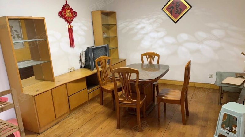 丰华园南区中楼层3室1厅1卫