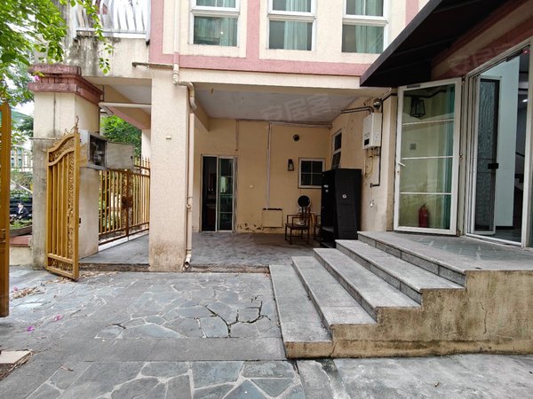 深圳南山科技园城市山谷(一二期别墅)城市山谷二期别墅出租有地下室