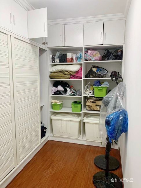 白杨湾国际公馆精装可拎包入住高楼层采光充足有电梯板楼