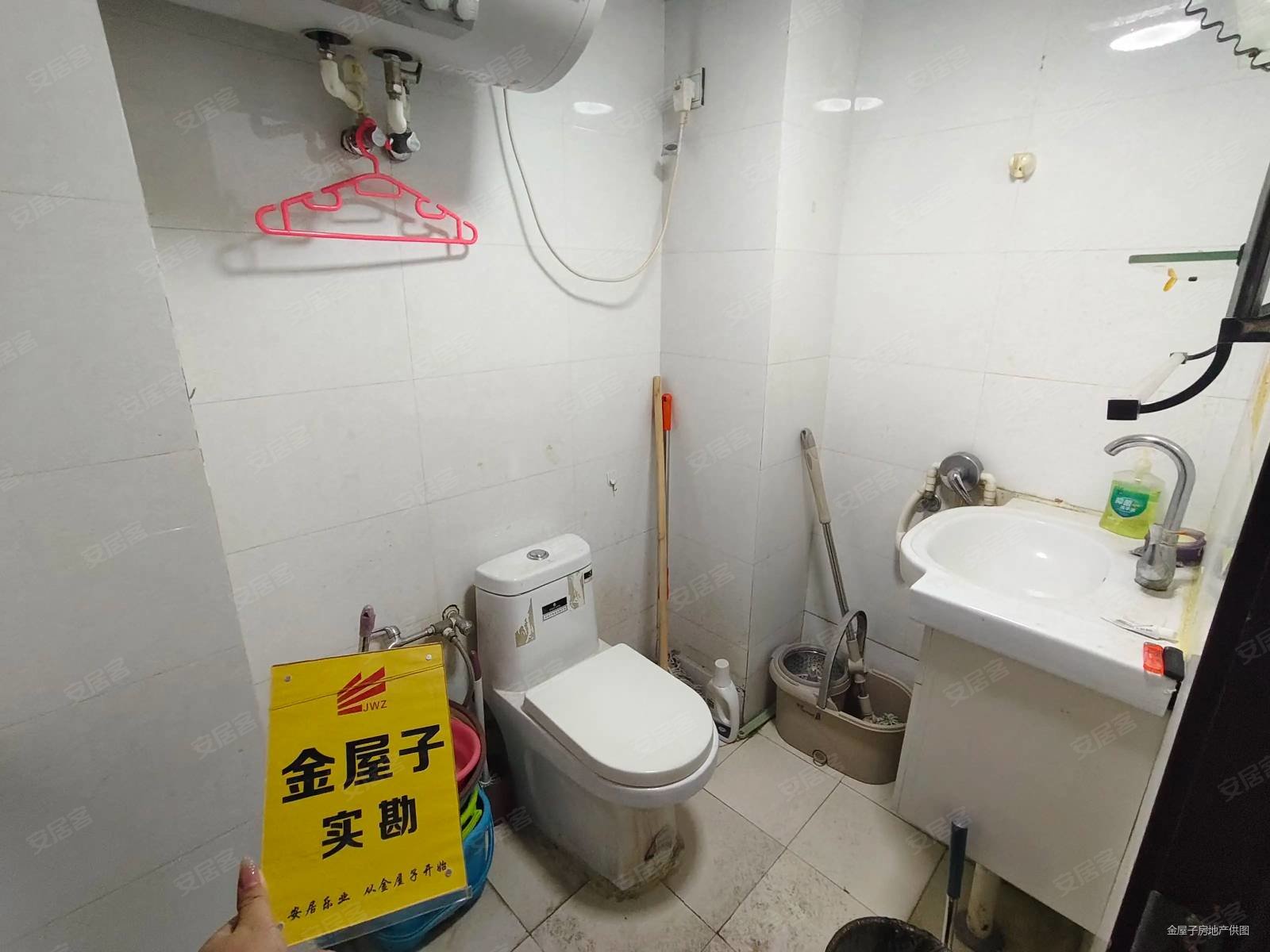 盛世豪庭3室2厅2卫146㎡南北165万