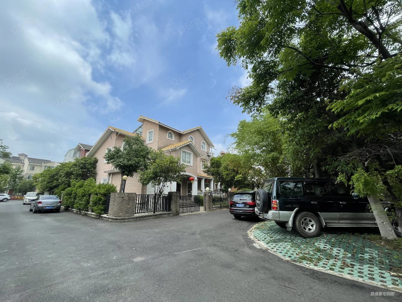 双拼碧海花园别墅大花园前后出场开阔已扩建诚售