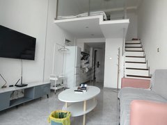 威海环翠孙家疃押一付一！电梯精装地暖可做饭！民用水电！免费停车出租房源真实图片