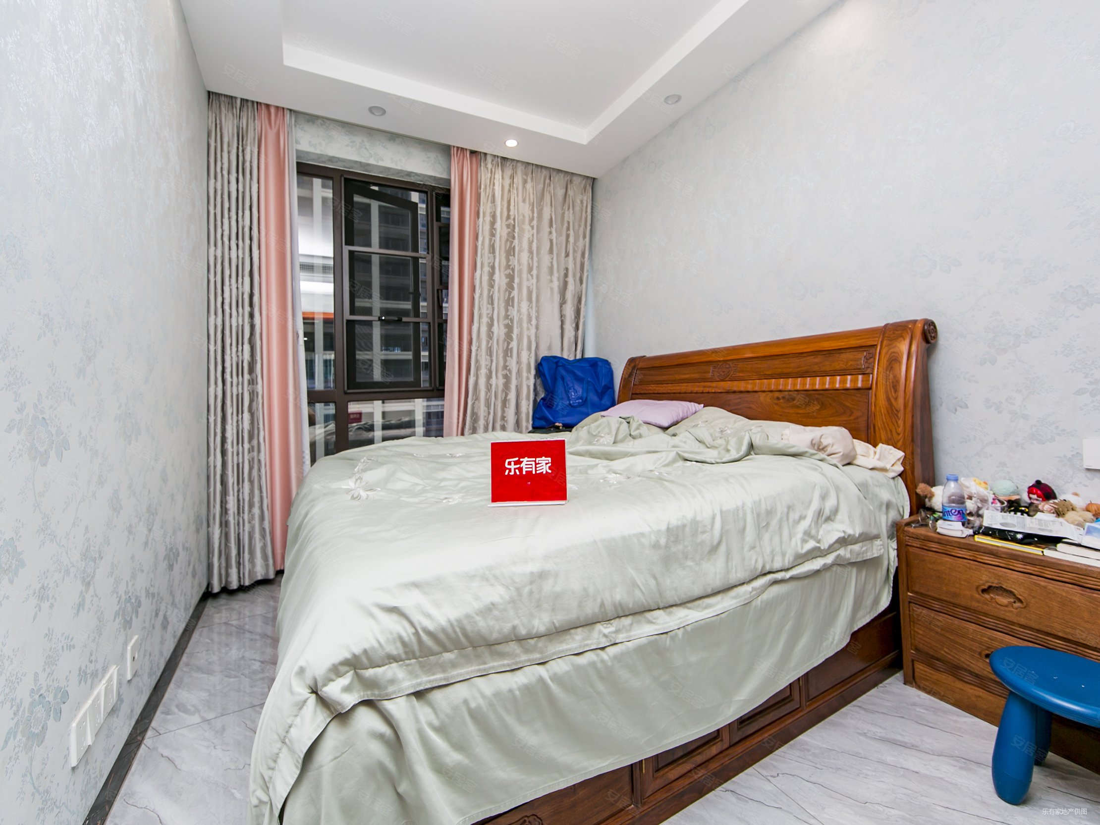 龙华购房版本答案,金亨利二期四房,业主诚心出售,看房方便,金亨利瑜璟