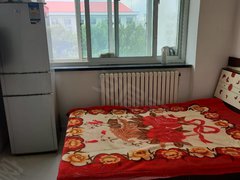 秦皇岛海港西盐务碧海园公寓一室一厨一卫家具家电齐全付一押一600出租房源真实图片