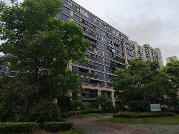 宁波余姚余姚市区兰墅公寓(三期南区)万达商圈两室低价出租,家电齐全