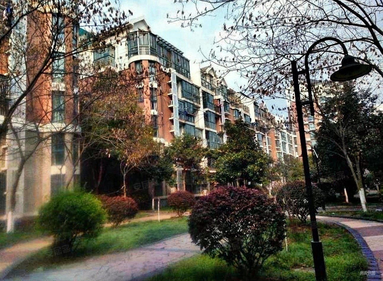 华汇康城3室2厅1卫106.39㎡南北172万