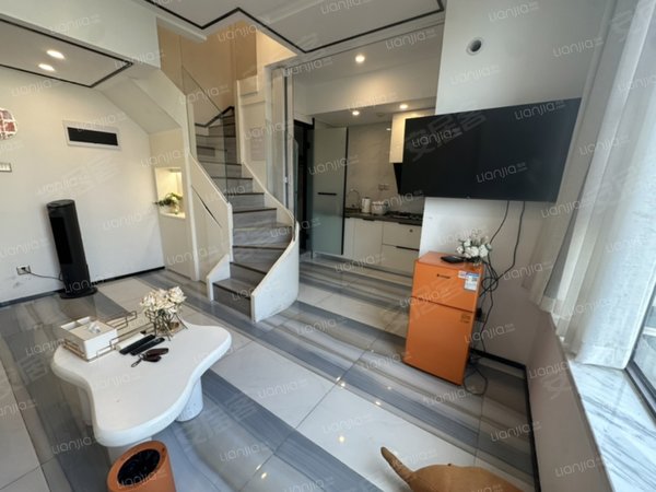 凉山西昌天汇海洋馆邛海湾长岛万达旁 套二  loft公寓 工作自主 随时看房 停车方便出租房源真实图片