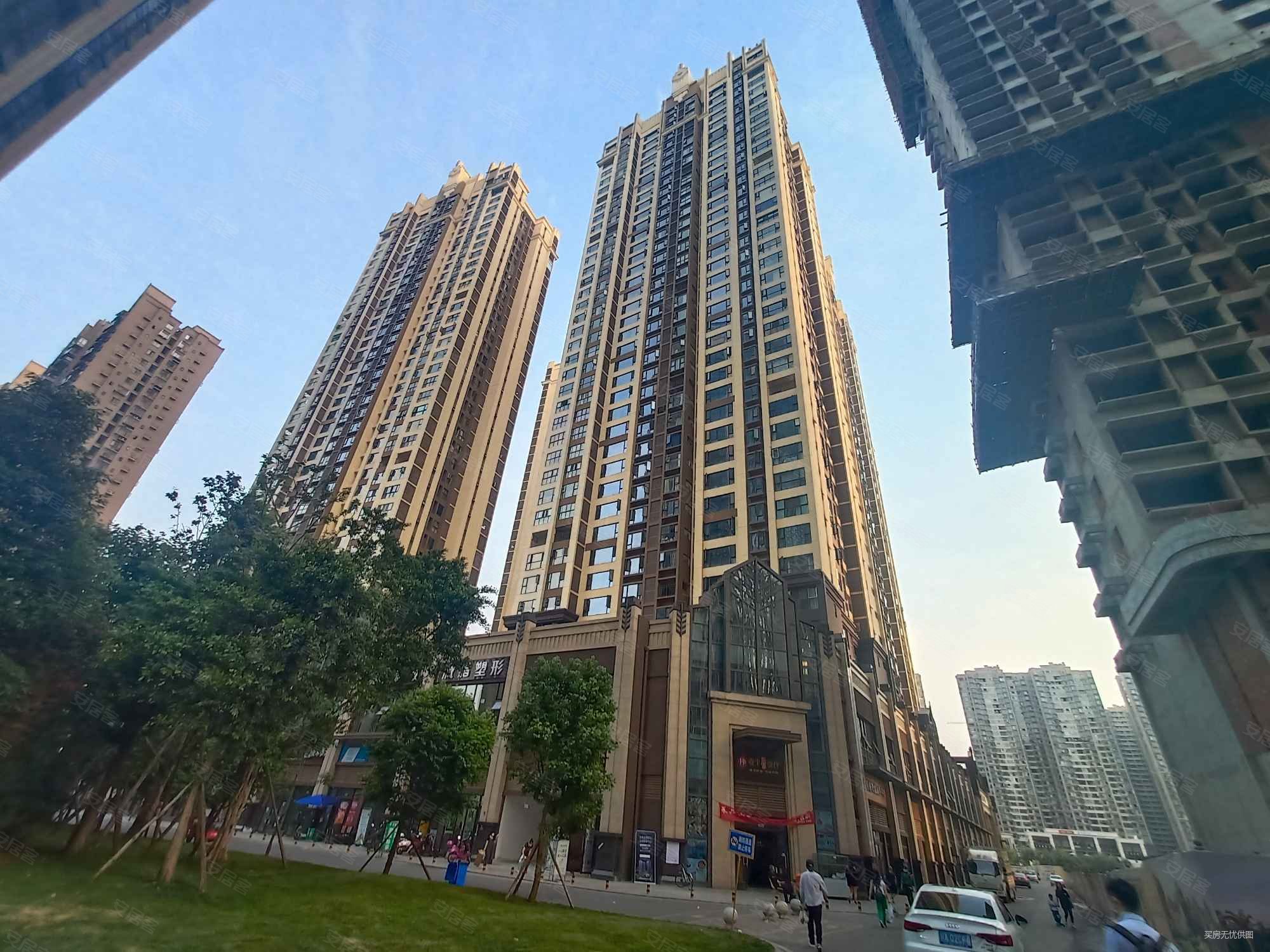 百悦城四期精装修3室朝南