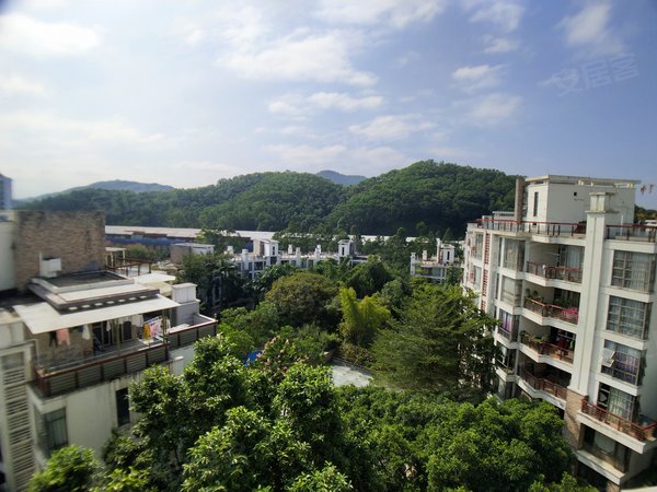 广州白云白云大道南竹韵山庄4房2厅  位置居中 中楼层 南北对流 竹韵